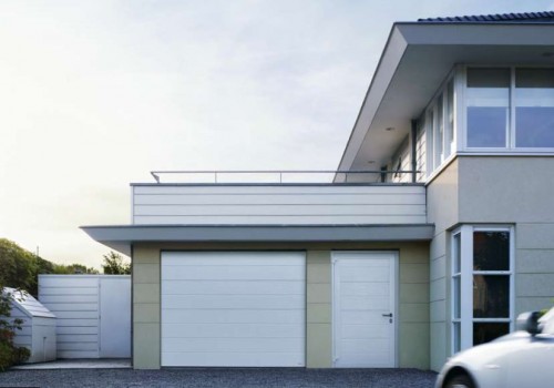 Novoferm Sektionaltor iso70 M-SICKE NOBLESSE GLATT VERKEHRSWEIß